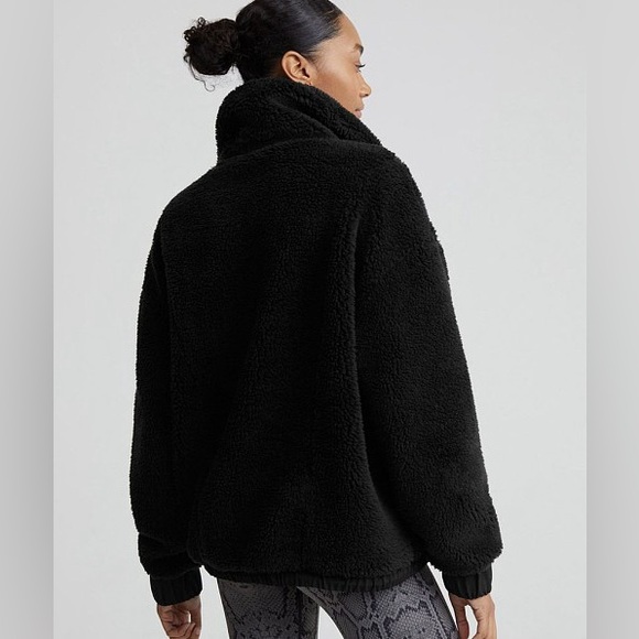 New Varley Appleton Half Zip Pullover Jacket Sherpa Fuzzy - Picture 3 of 7